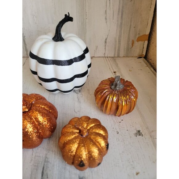 Variety Halloween glitter pumpkin harvest figure set - Picture 3 of 7